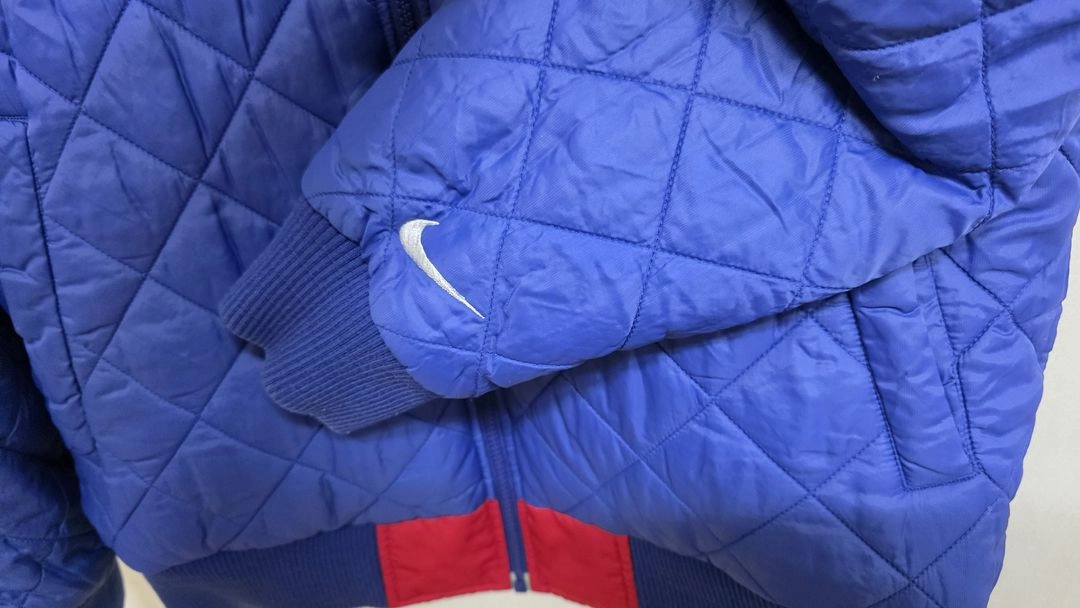 나이키. 리버시블 바시티. L=100. 이미지