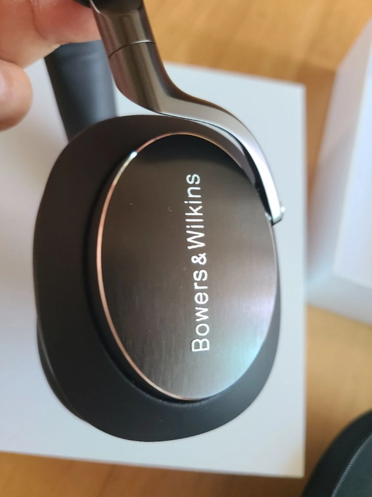 Bowers & Wilkins Px8 노이즈 캔슬링 무선 헤드폰 26. 3월 구입 바워스앤월킨스 이미지