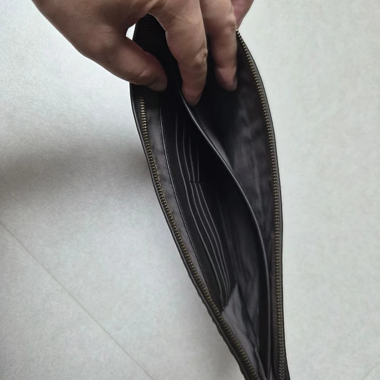 정품 보테가베네타 인트레치아토 클러치백 이미지