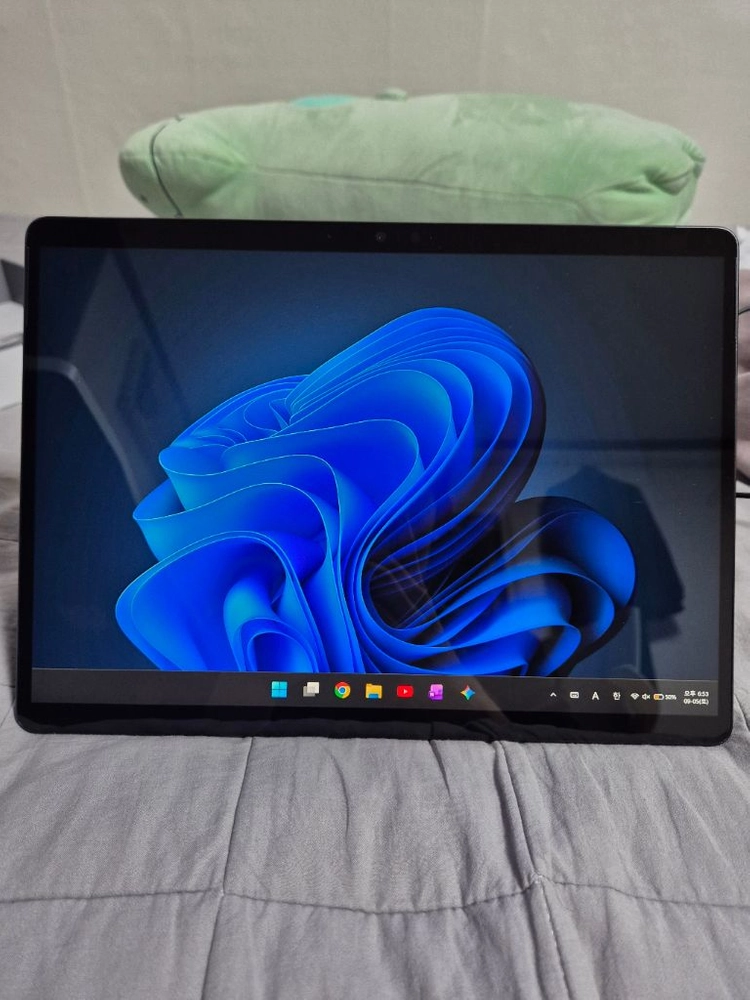 마이크로소프트 서피스 프로 8 i5 256GB 8GB RAM 이미지