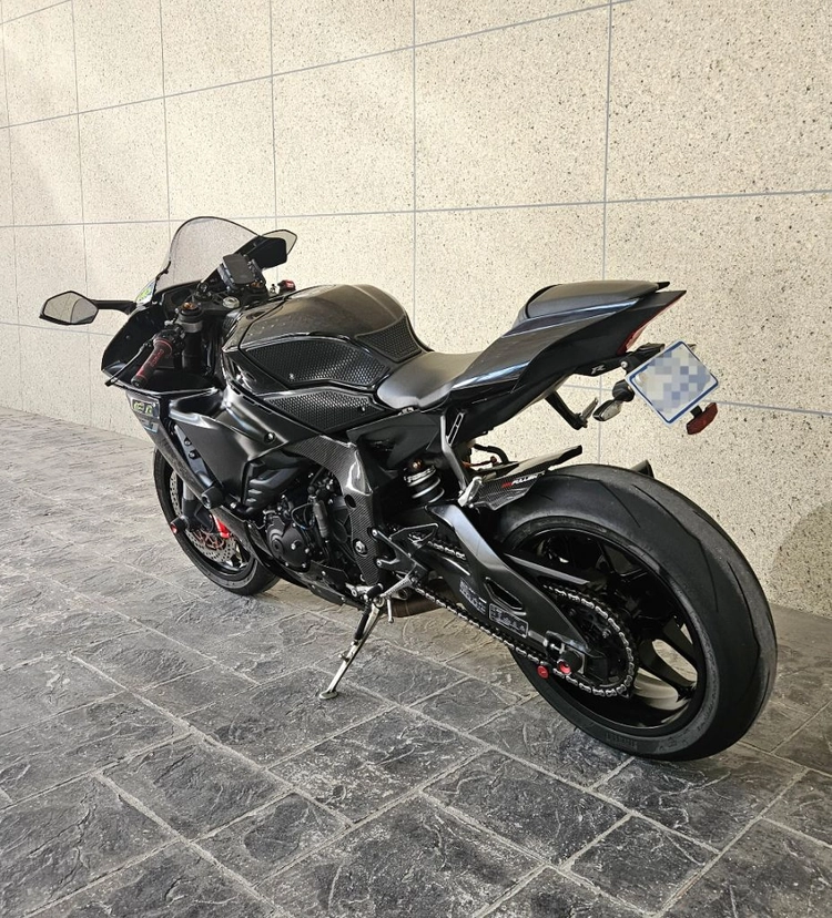 22년식 야마하 R1 풀튜닝 판매합니다 이미지