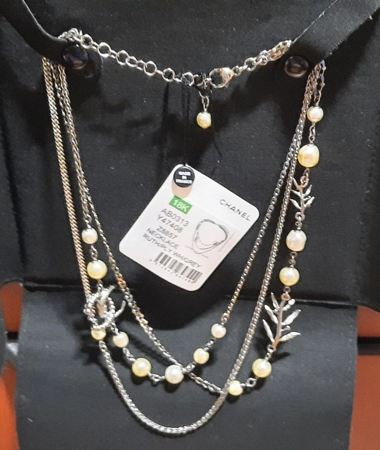 샤넬 18k CC로고 진주 넥크레이스세줄로된 각각따로 Made in France 이미지