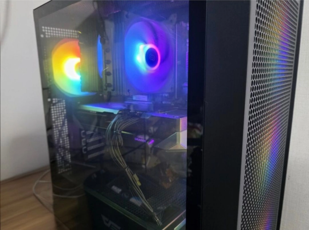 (새상품) 9800X3D 9070xt 게이밍 컴퓨터 본체 이미지