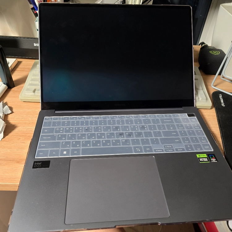 삼성 갤럭시북4 NT960XGL-XC92G 풀박스 - 안심되는 중고거래