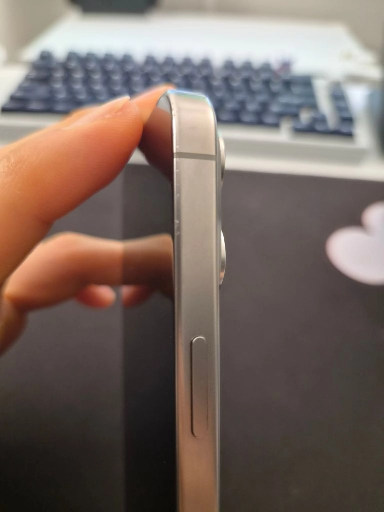 아이폰15 프로 티타늄 256GB 이미지
