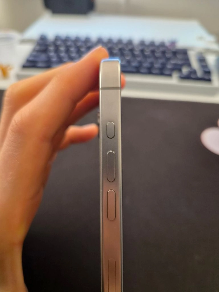 아이폰15 프로 티타늄 256GB 이미지