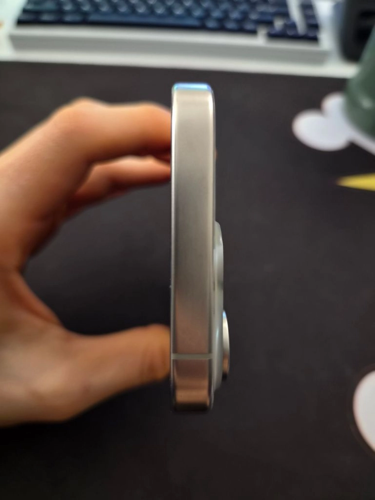 아이폰15 프로 티타늄 256GB 이미지