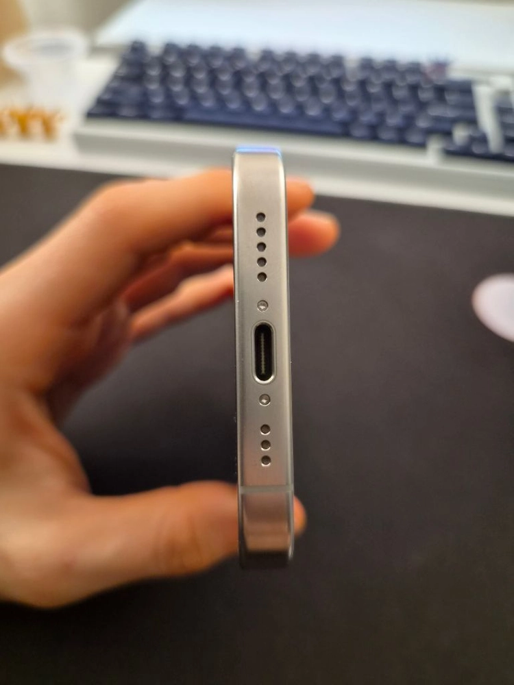 아이폰15 프로 티타늄 256GB 이미지