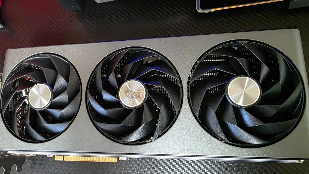 7900xtx 니트로 24gb 이미지