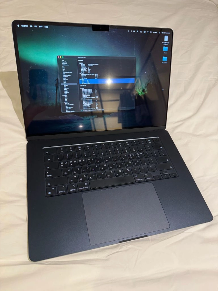 맥북에어 M2 15인치 기본형(8gb ram/256g ssd) 미드나이트 이미지