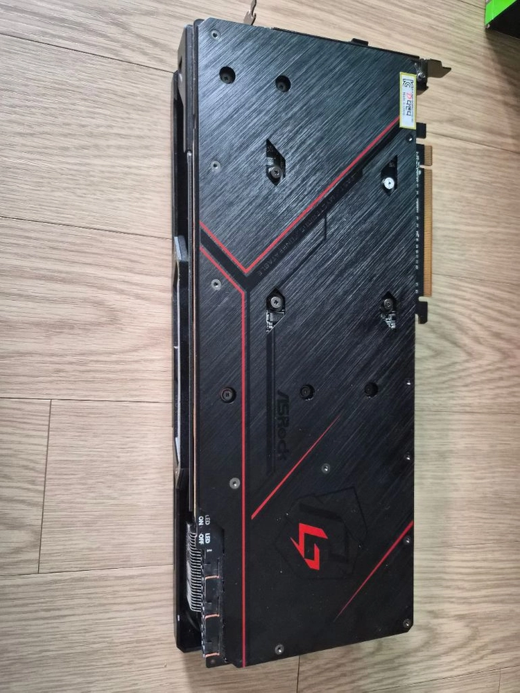 RX 6800 XT 그래픽카드 이미지