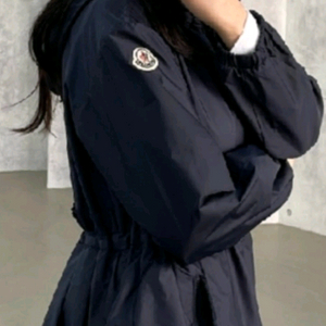 몽클레어바람막이웨트 백화점 정품 이미지