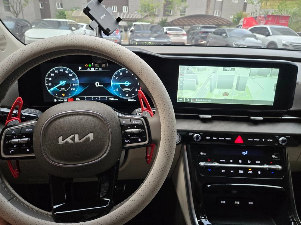 중형 SUV 4WD 프리미엄 이미지