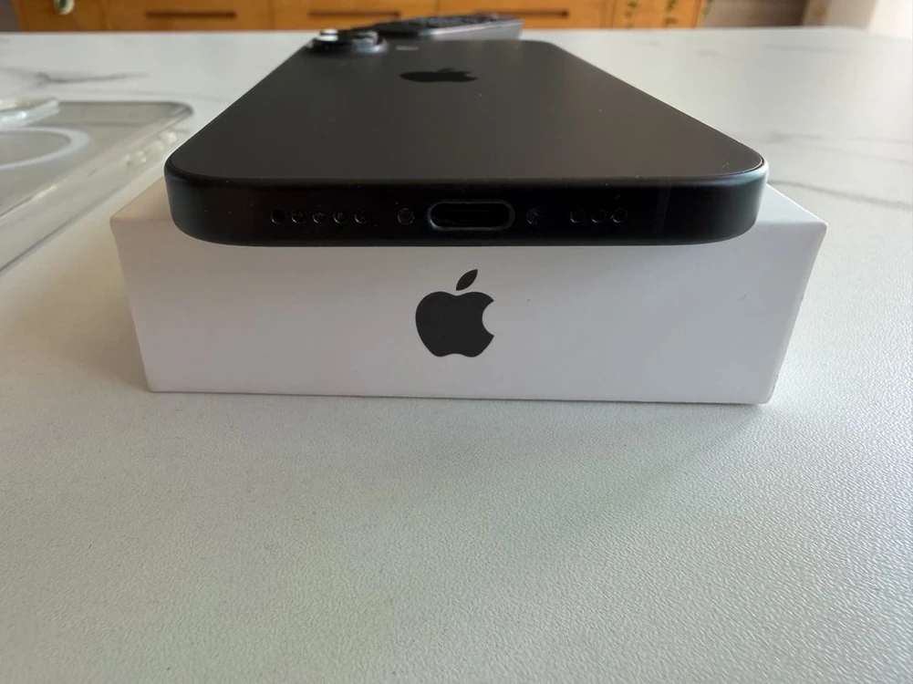 아이폰 16 일반 128GB 블랙 이미지