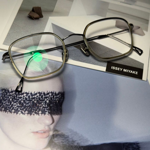 Issey Miyake 이세이 미야케x금자안경 티타늄 일본제 안경 0202 이미지