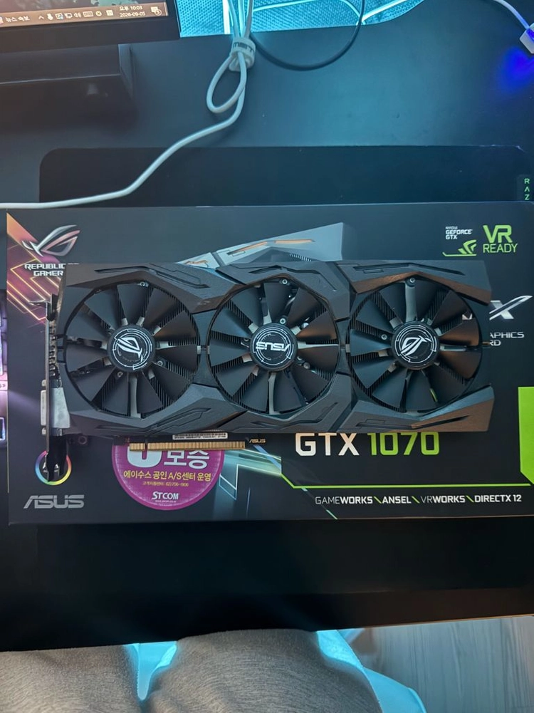 ASUS ROG STRIX GTX1070 이미지