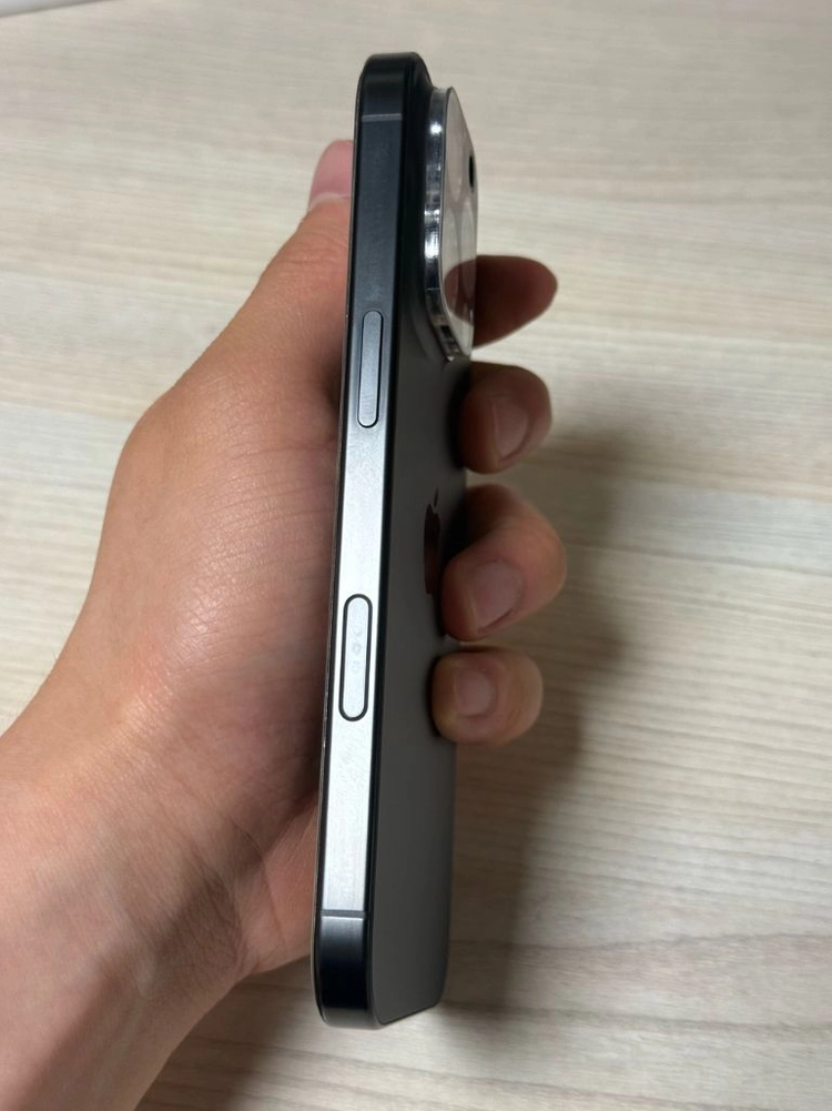 (급처) iPhone 16 Pro 256GB Black Titanium 배터리 성능 96% 교신 가능 이미지