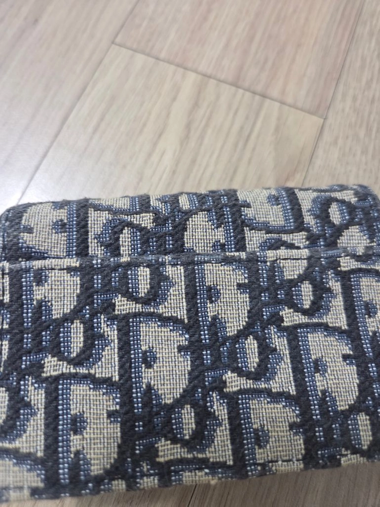 디올 정품 카드지갑 이미지