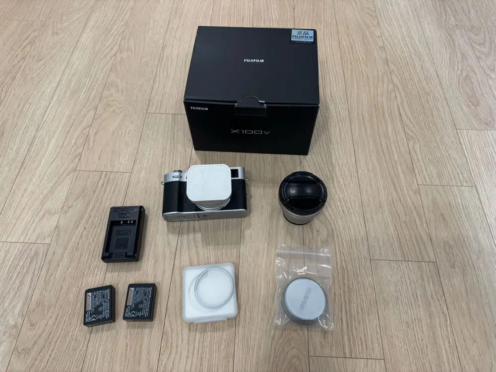 후지필름 X100V 실버 + TCL-x100 ii - 안심되는 중고거래