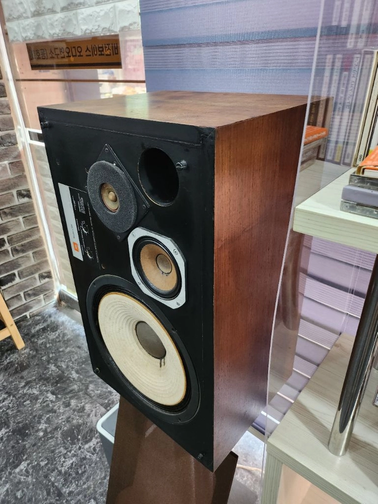JBL 스피커 L100 이미지