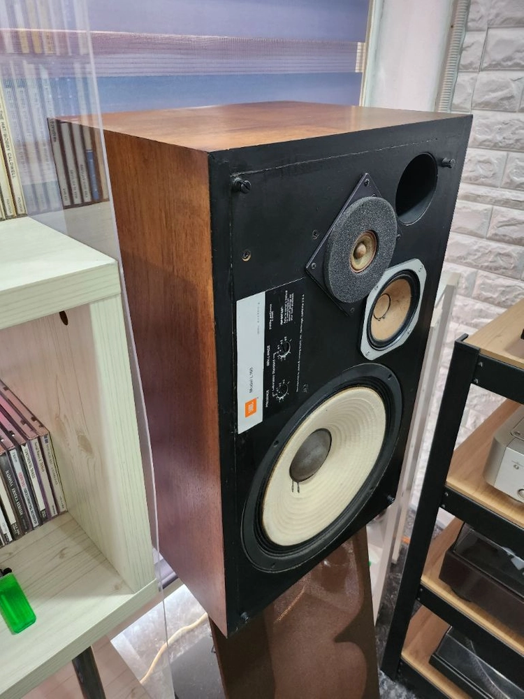 JBL 스피커 L100 이미지