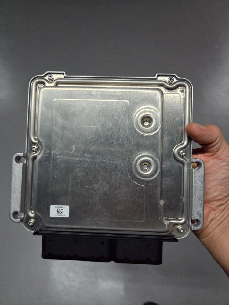 현대 보쉬 ECU 39100-3A095 (베라크루즈 탈거품) 이미지