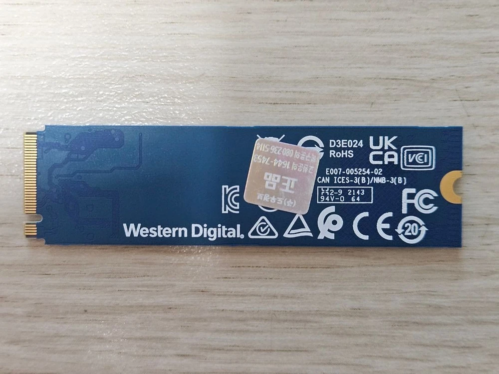 Western Digital WD Blue SN570 NVMe 250GB 이미지