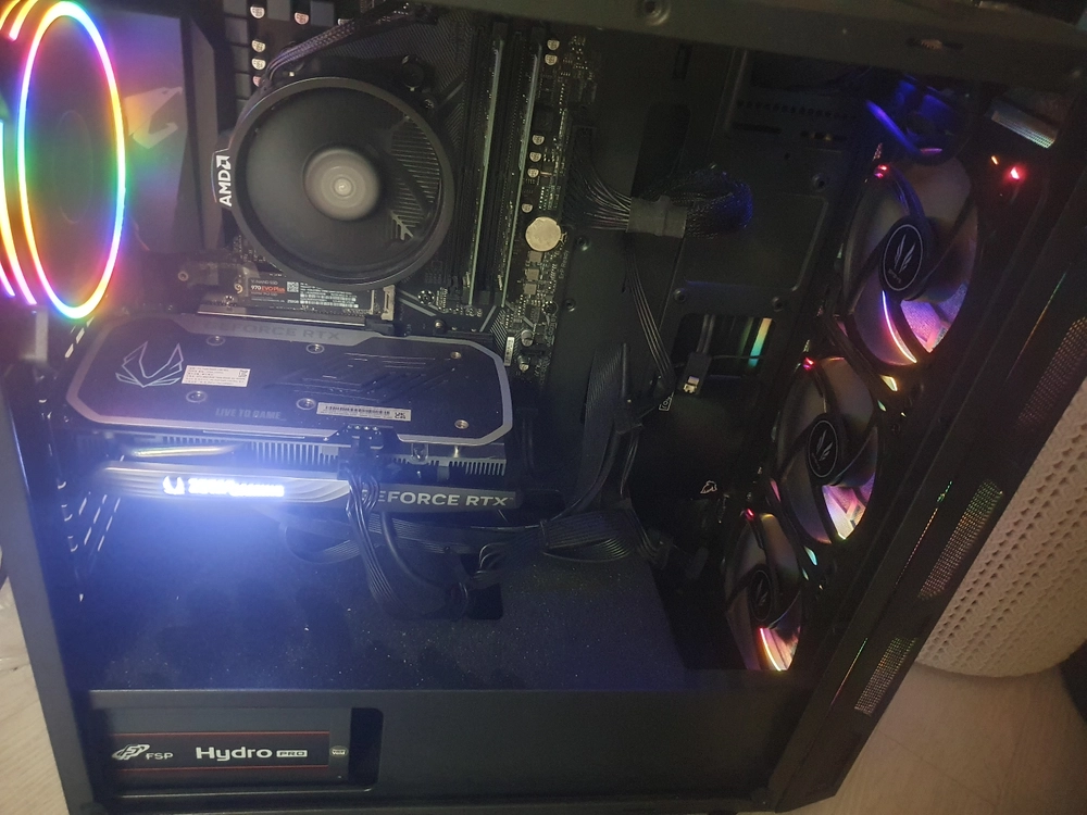AMD 라이젠 5600 RTX 4060 게이밍 PC - 안심되는 중고거래