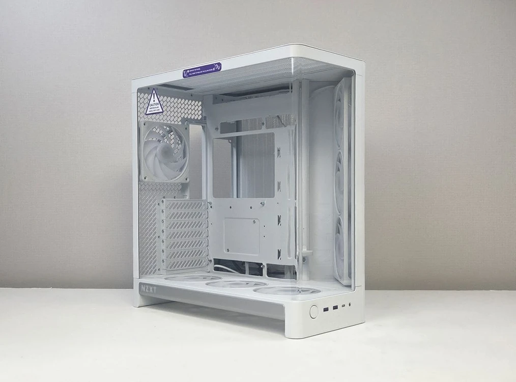 NZXT H6 RGB Plus 화이트 어항 케이스 이미지