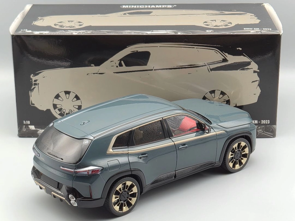 1:18 BMW XM (G09, 미니챔프) 이미지