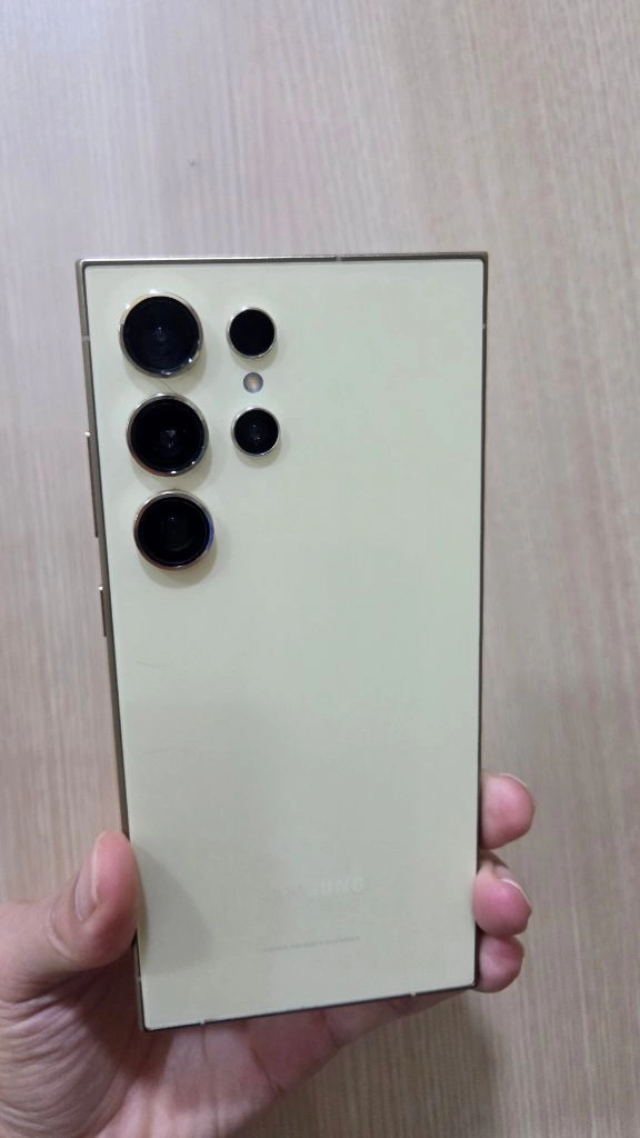 갤럭시 S24울트라 256G 팝니다 이미지