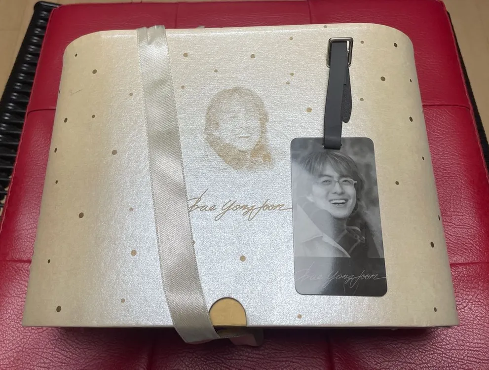 배용준 굿즈 크리스탈 장식 이미지
