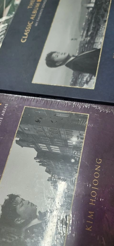 [미개봉 포함] 김호중 한정판 LP 2종 + 미개봉소장용 CD 14장 일괄 판매 거실에 소장하던 CD들을 일괄 정리 이미지