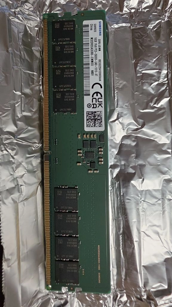 삼성 ddr5 16GB PC5-5600B 메모리 판매 합니다. 이미지