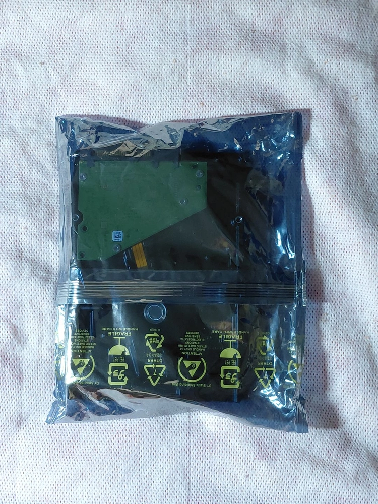 미개봉 씨게이트 바라쿠다 HDD 4TB 5400/256M 이미지