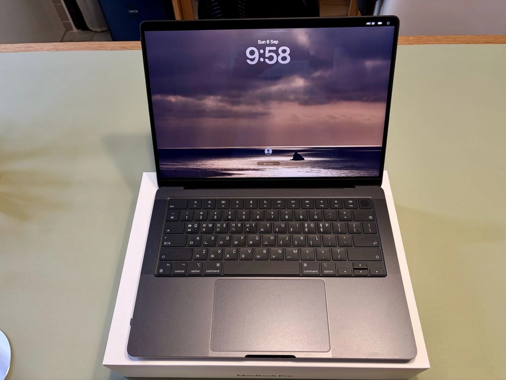 노트북 14인치 M4 Max 36GB 1TB 이미지