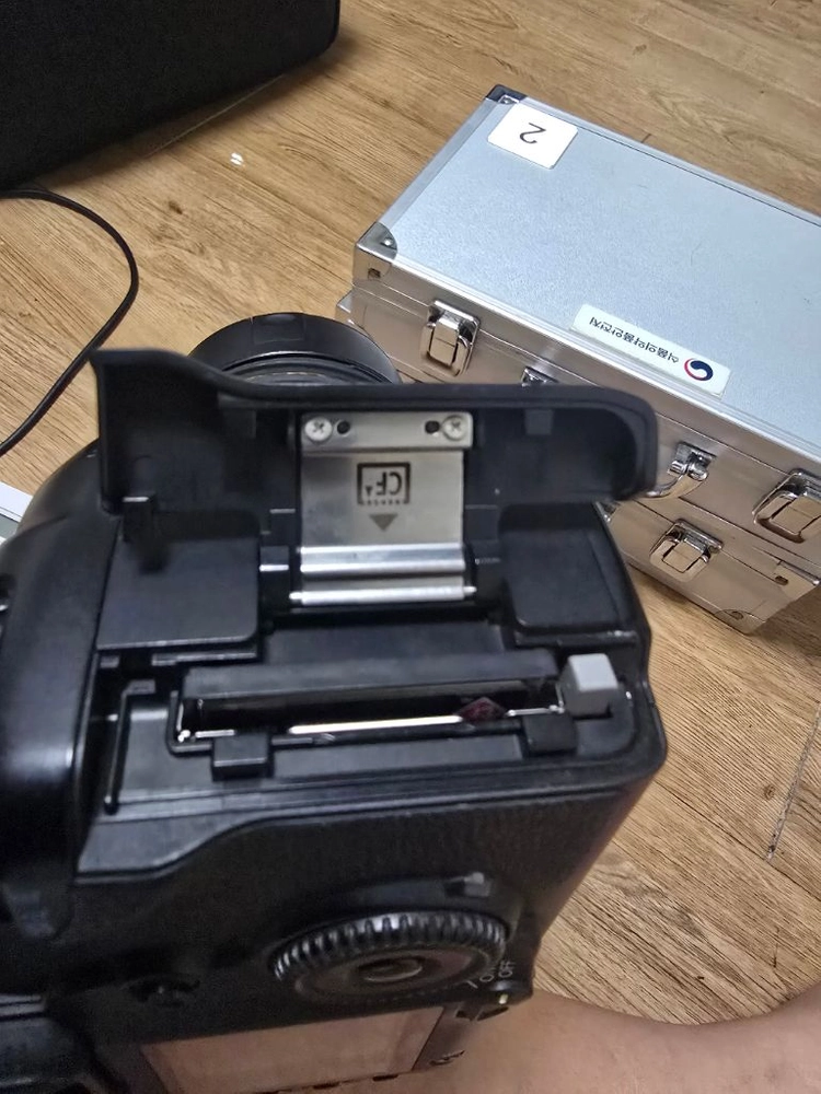 캐논 EOS 5D 디지털 카메라 시그마 24-80mm 렌즈 포함 이미지