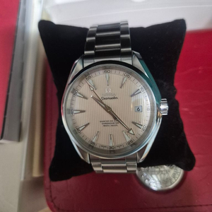 아쿠아테라 41mm 흰판 이미지