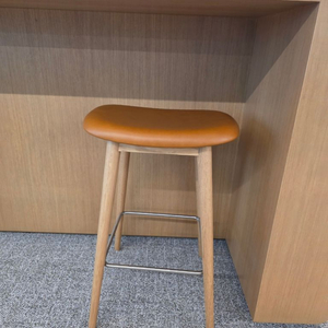 무토 카운트 스툴체어 이미지