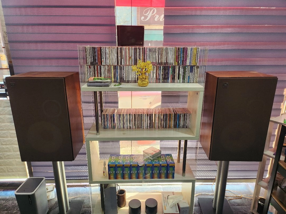 JBL 스피커 L100 이미지