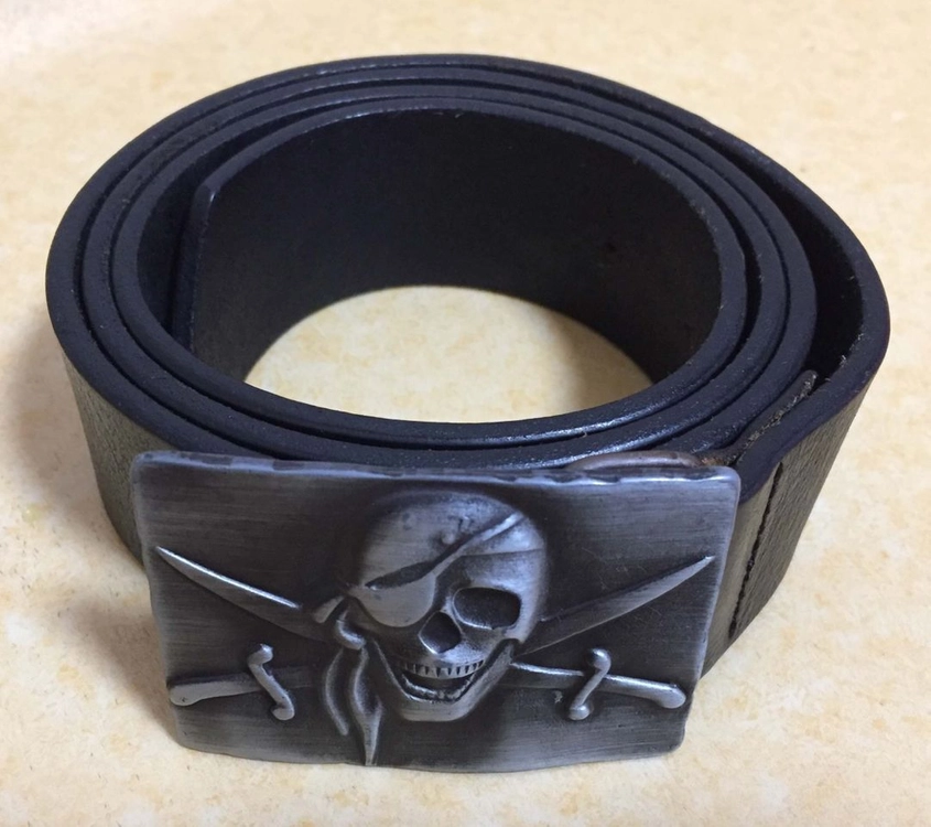 휴고 보스 가죽 벨트 hugo boss belt 해적 깃발 버클 이미지