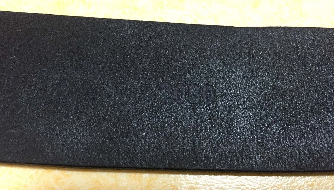 휴고 보스 가죽 벨트 hugo boss belt 해적 깃발 버클 이미지
