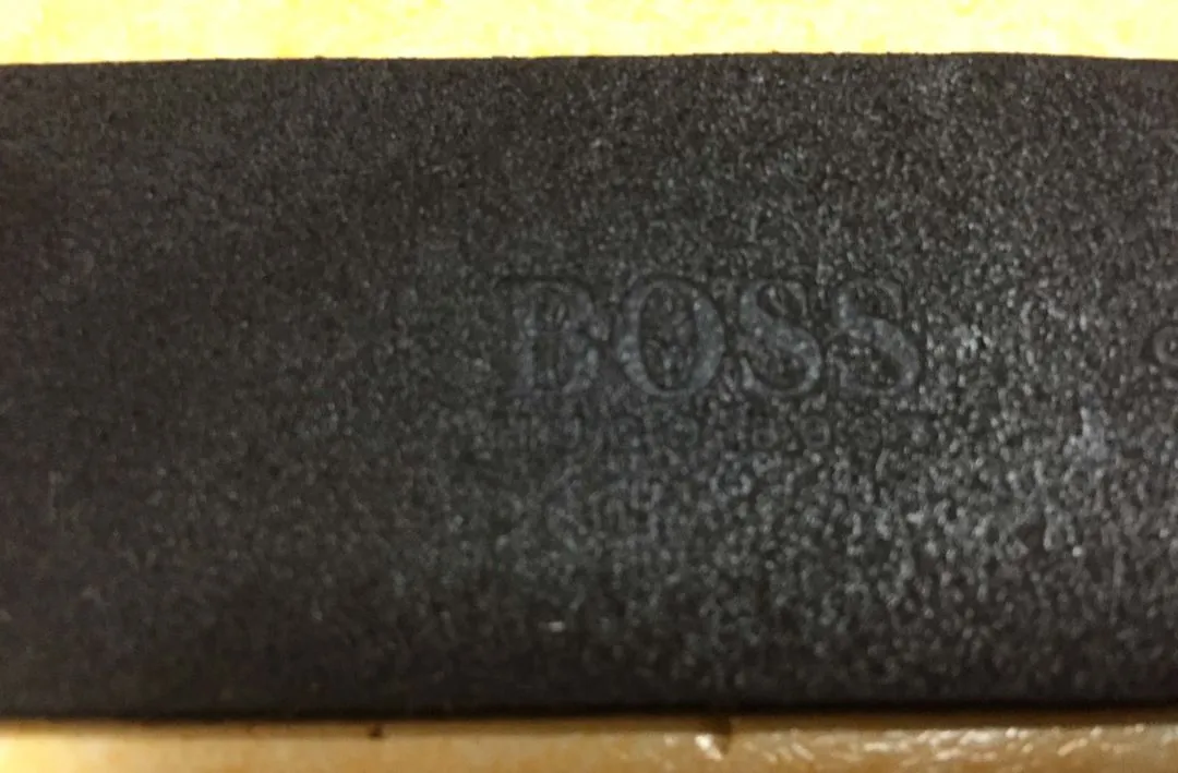 휴고 보스 가죽 벨트 hugo boss belt 해적 깃발 버클 이미지
