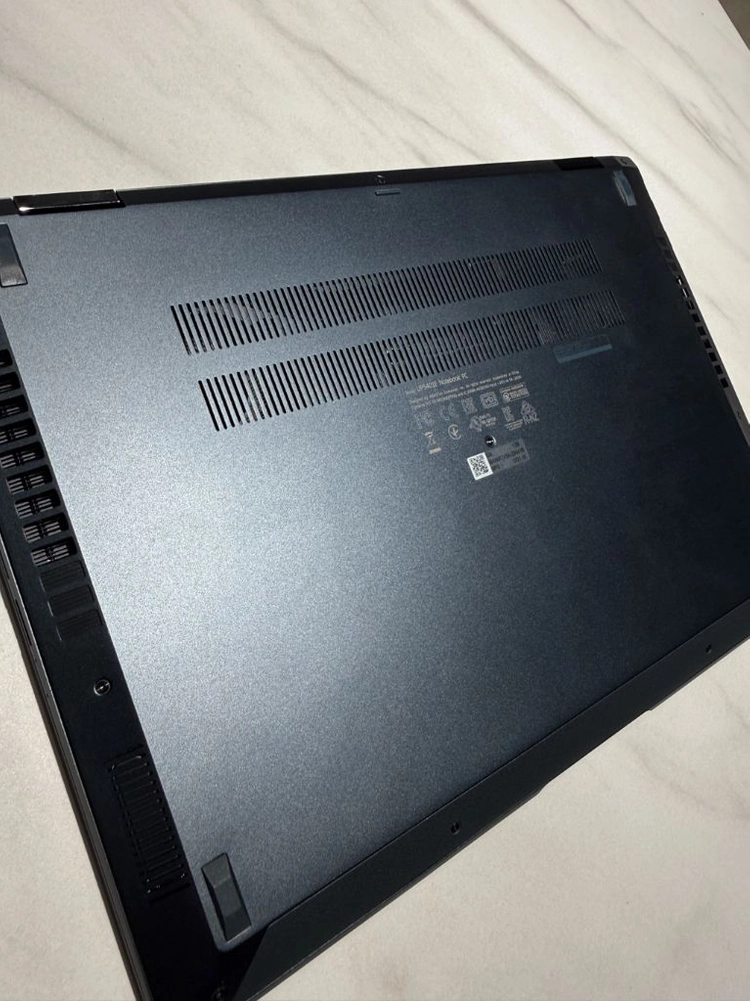 ASUS ZenBook Flip 14 OLED 이미지