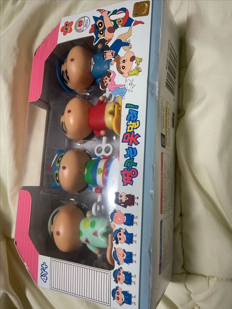 짱구 태엽 토이 새상품+짱구 거치대+키링 이미지