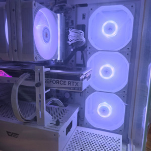 7800x3d 4070s 게이밍 본체 이미지
