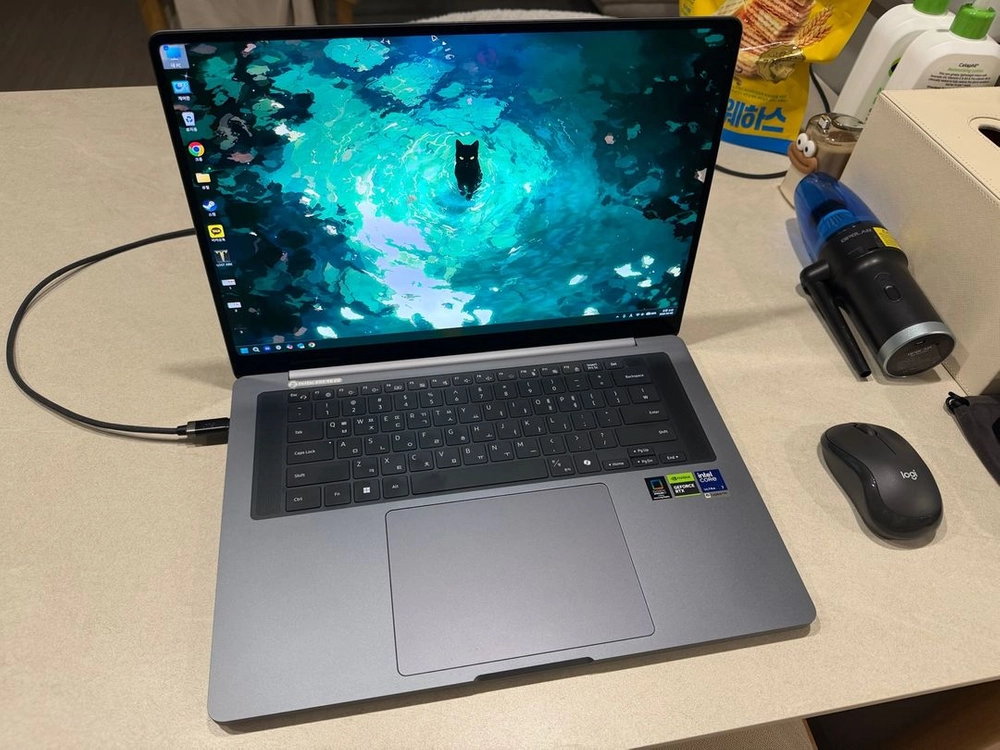 갤럭시북6 울트라 5070 판매합니다, 구매 시 키보드 증정(NT960UJH-XD72Y, 게이밍 노트북). - 안심되는 중고거래