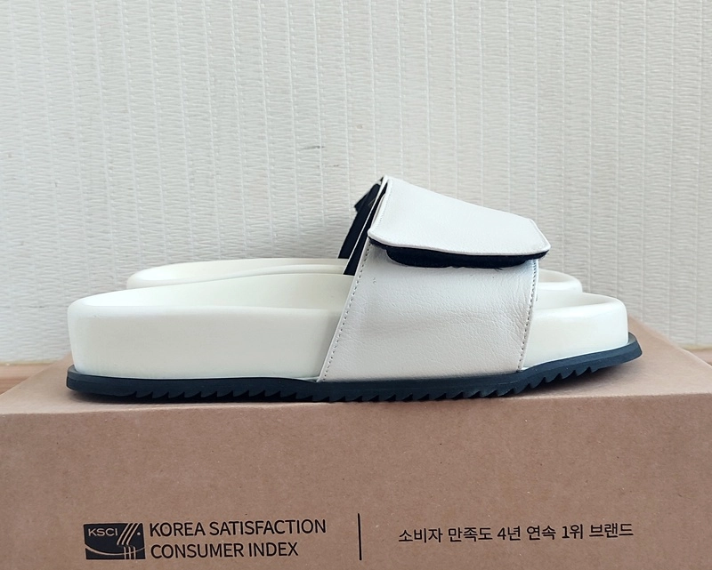 새상품 브랜드 슬리퍼270 남자 쿠션 학생 회사 샌들 식스핏 이미지