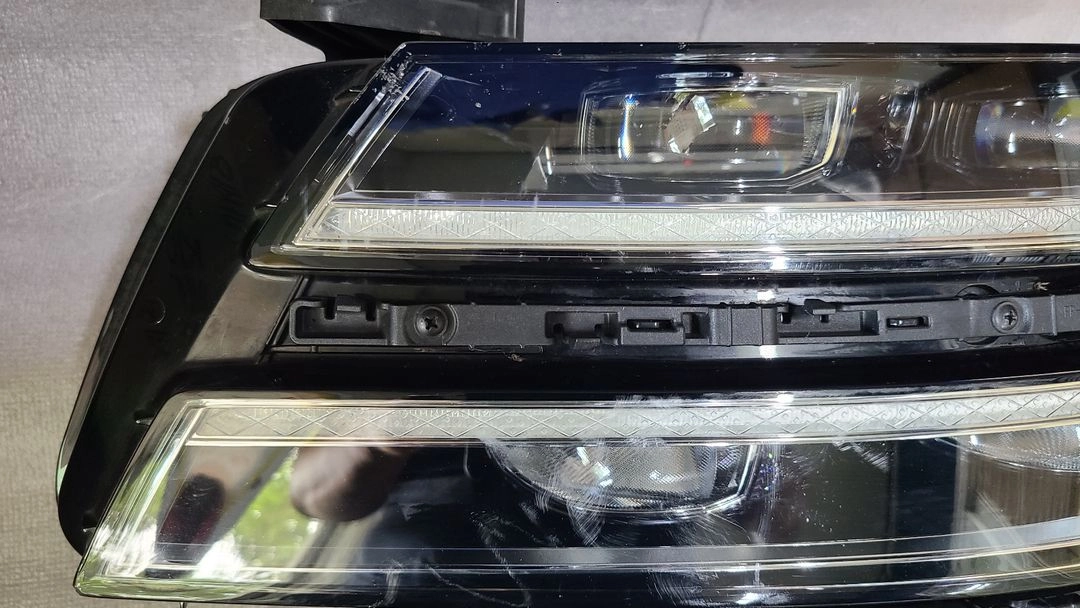 G80 RG3 라이트 운전석 18핀 이미지