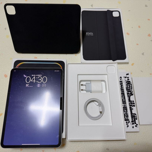 아이패드프로 M4 11인치 셀룰러 256GB + 스마트 폴리오 + 애케플 이미지